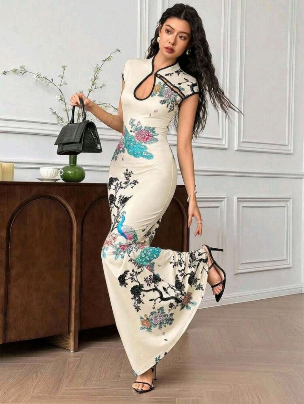 Women's Beige Peacock Print Cap Sleeve Fitted Cheongsam Style Elegant